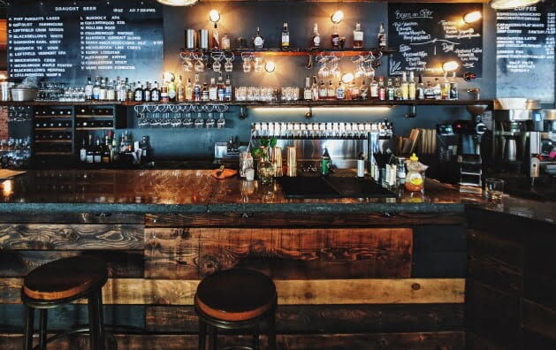 Certificate III in Hospitality through Australian Pacific College provides the skills and knowledge for an individual to work in bars and clubs.